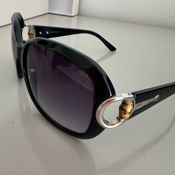 Iconic Round Gucci GG 3132/S Sunglasses - Picture 1 of 8